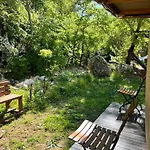 Yusalis Garden Chata Çıralı