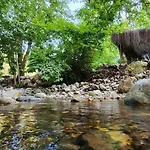 Yusalis Garden Chata Çıralı