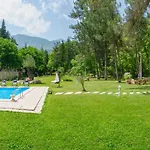 Chata Yusalis Garden