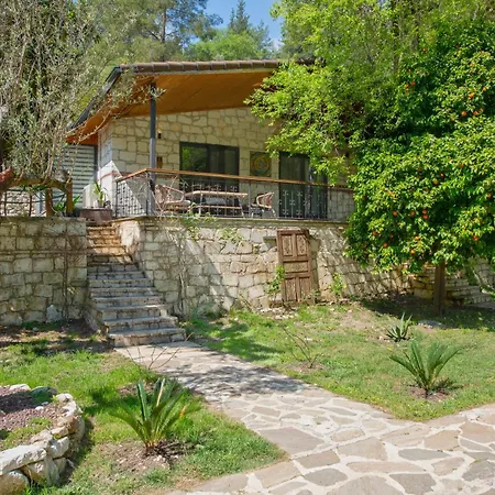 Lodge Yusalis Garden Çıralı