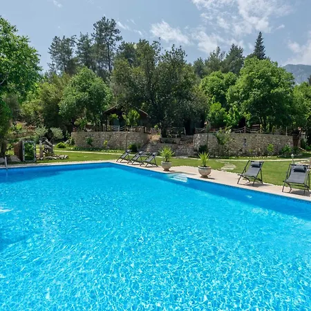 롯지 Yusalis Garden Çıralı