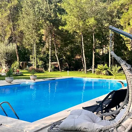 Domek letniskowy Yusalis Garden *