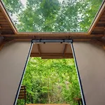 Yusalis Garden Lodge